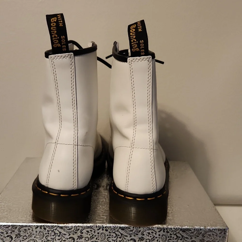 DR. MARTEN'S 1460 BOOTS SMOOTH LEATHER Women's White Boots Size 10. - Picture 5 of 12